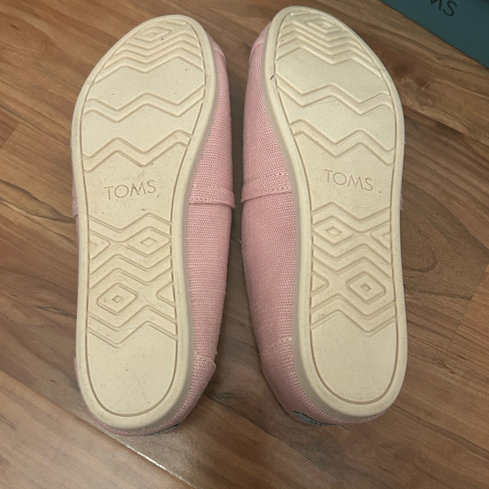 TOMS Women's Pink Slip-On Shoes - Picture 4 of 5
